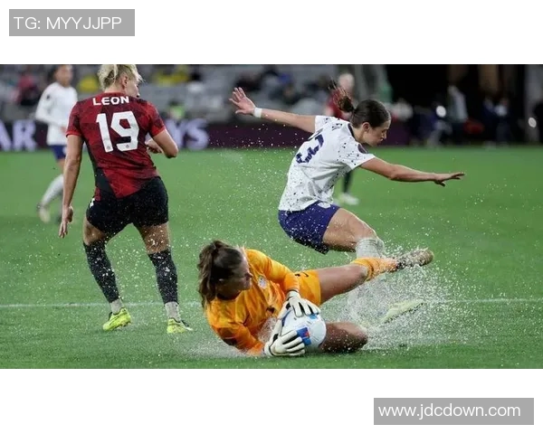 智利与哥伦比亚激战正酣比分揭晓精彩瞬间回顾 智利与哥伦比亚激战正酣比分揭晓精彩瞬间回顾