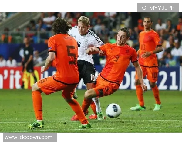 德国与荷兰欧国联积分对比分析及未来展望 德国与荷兰欧国联积分对比分析及未来展望