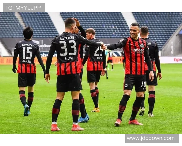 勒沃库森主场大胜法兰克福，德甲保持攀升势头