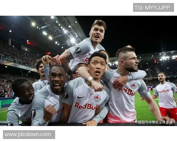 亨克与那不勒斯激战正酣谁能在欧战中笑到最后 亨克与那不勒斯激战正酣谁能在欧战中笑到最后