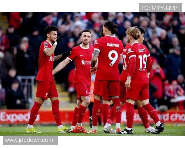 英超2020赛季诺维奇主场迎战利物浦精彩对决回顾与分析