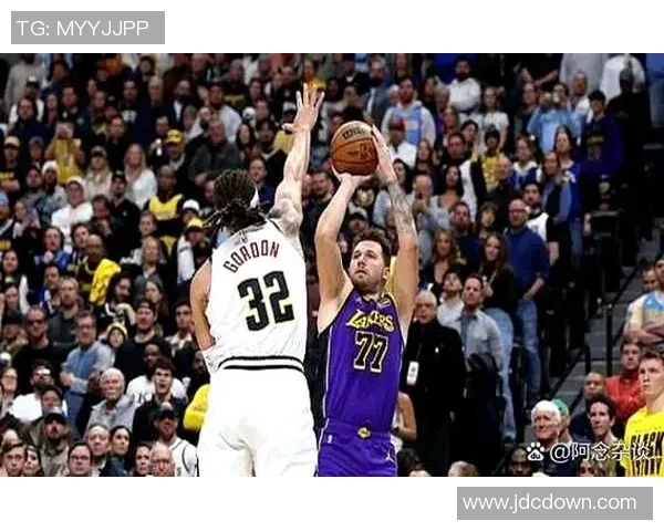 今天湖人对阵掘金精彩直播全程回顾及赛后分析