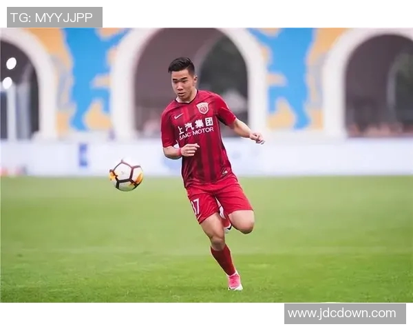 墨胜利与墨尔本城激战正酣赛果揭晓引发球迷热议 墨胜利与墨尔本城激战正酣赛果揭晓引发球迷热议