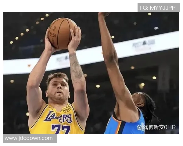 湖人对阵雷霆精彩回放录像分析与赛后点评分享 湖人对阵雷霆精彩回放录像分析与赛后点评分享