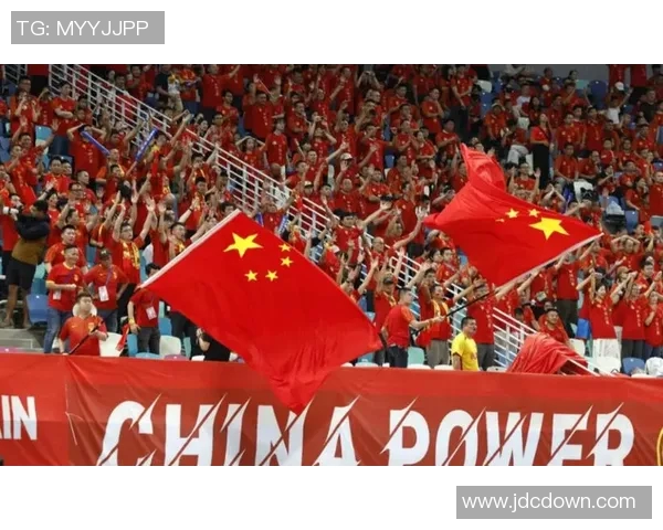 国足迎战卡特尔力争胜利展现团队精神与拼搏决心